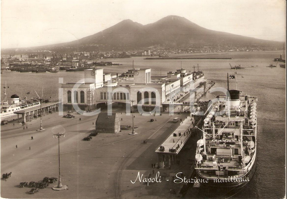 Cartolina originale da collezione 1957 NAPOLI Navi alla Stazione Marittima Cartolina FG VG 1