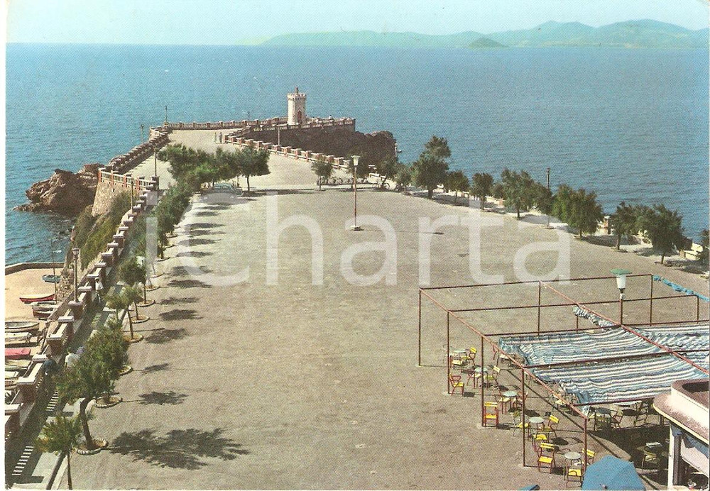 Cartolina originale da collezione 1965 ca PIOMBINO LI Panorama con Piazza Bovio Cartolina FG VG 1