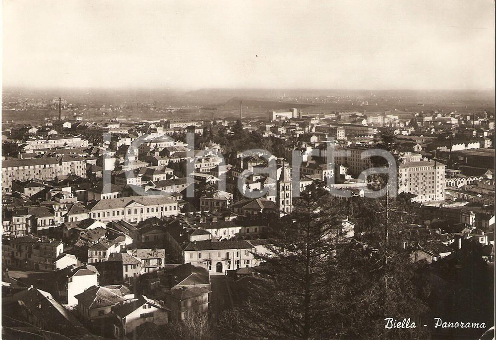 Cartolina originale da collezione 1952 BIELLA Panorama della cittÃ  Cartolina FG VG 1