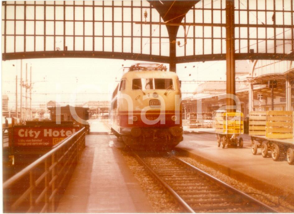 Fotografia d epoca originale 1975 ca BASEL SVIZZERA Ferrovie DB Locomotiva 103 1244 Fotografia 1