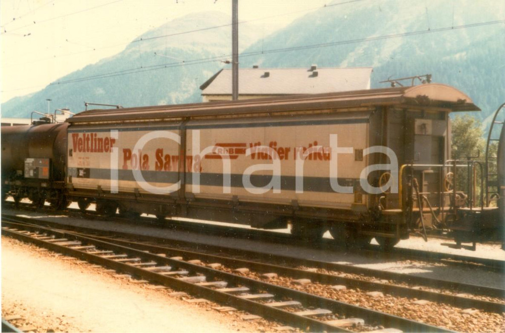 Fotografia d epoca originale 1985 SVIZZERA RhÃ¤tische Bahn Vagone pubblicitario POLA SAVIVA Fotografia 1