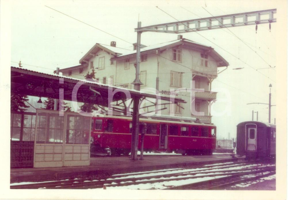 Fotografia d epoca originale 1975 ca SANKT MORITZ SVIZZERA RhÃ¤tische Bahn Locomotiva Hotel BELLAVAL Foto 1