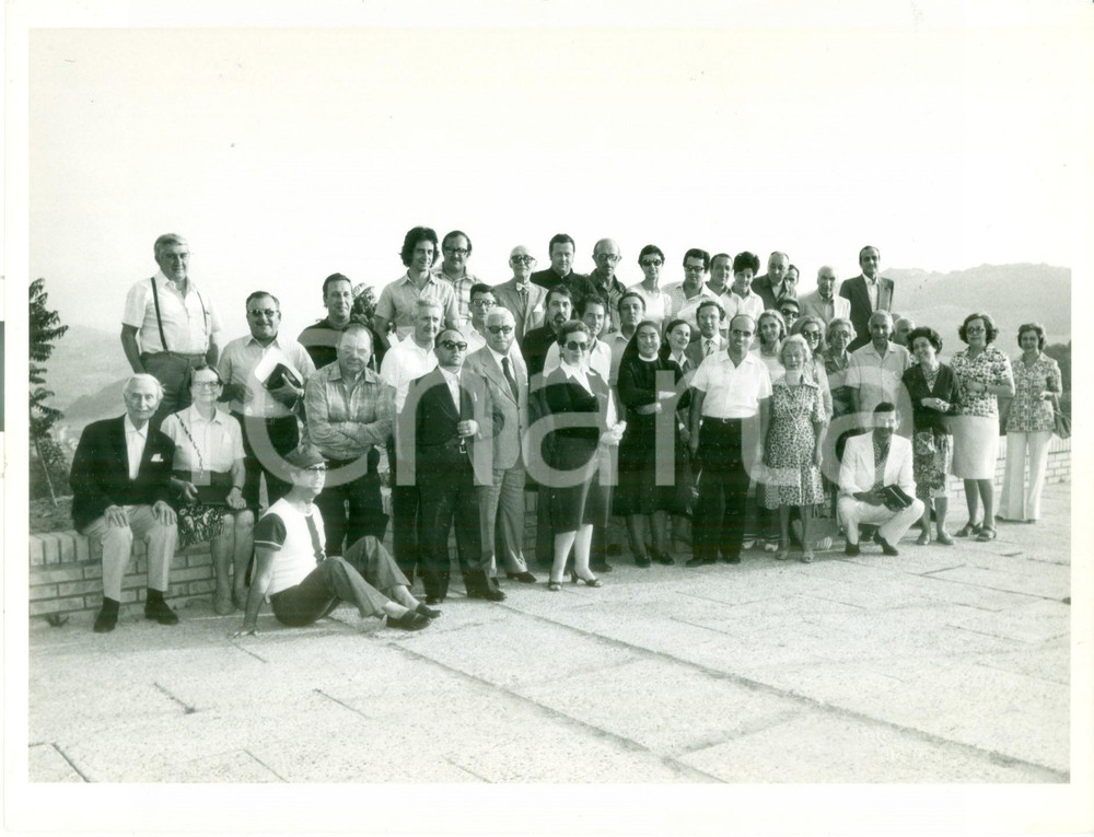 Fotografia d epoca originale 1970 ca URBINO Partecipanti al convegno aziendale Fotografia di gruppo 1