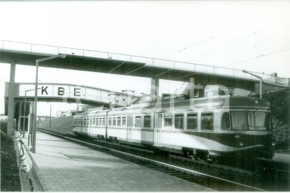 Fotografia d epoca originale 1970 ca KOLN  BONNER EISENBAHNEN Locomotiva 828 439 D EW Fotografia BOELD 1