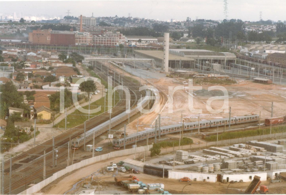 Fotografia d epoca originale 1970 ca SAN PAOLO BRASILE Ferrovie FEPASA Treni alla stazione Julio PRESTES 1