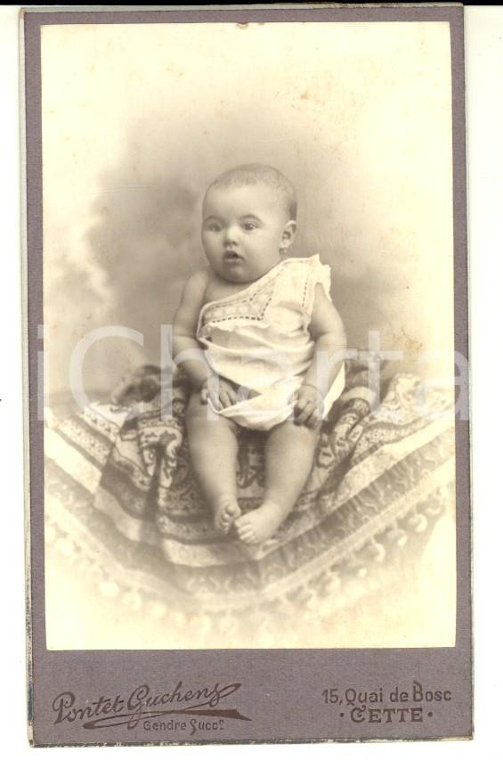 Fotografia d epoca originale 1900 ca SÃˆTE  F Bambino di pochi mesi con abito bianco Foto PONTETGUCHENS 1