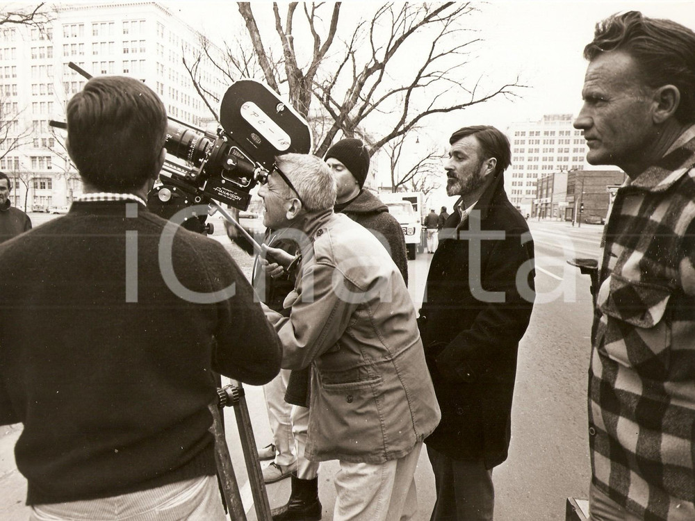 Fotografia d epoca originale 1967 IN COLD BLOOD Director Richard BROOKS and Conrad L. HALL during shooting 1