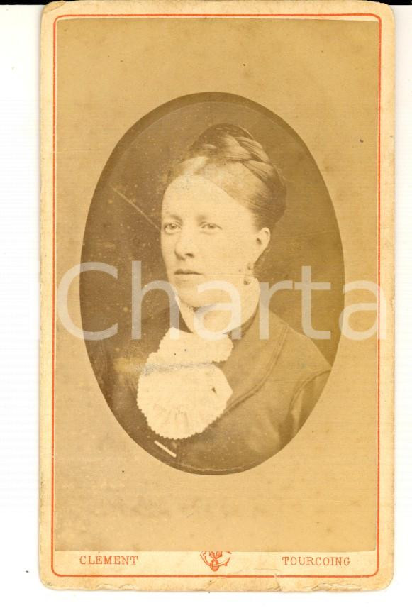 Fotografia d epoca originale 1880 ca TOURCOING F Donna con acconciatura raccolta Foto CLEMENT CDV 1