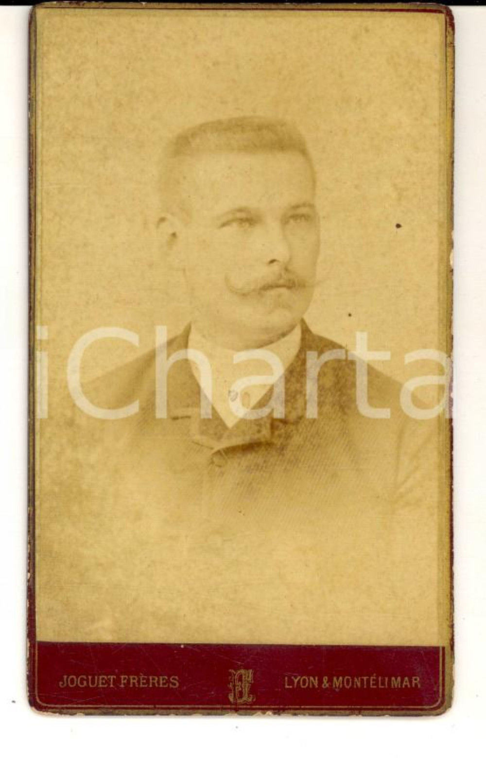 Fotografia d epoca originale 1880 LYON F Ritratto maschile con giacca a righe Photo JOGUET FrÃ¨res CDV 1