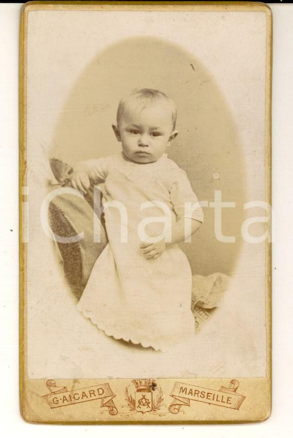 Fotografia d epoca originale 1894 MARSEILLE F Ritratto di bambina con abito bianco Foto Gustave AICARD CDV 1