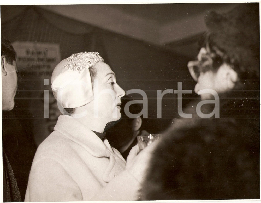 Fotografia d epoca originale 1960 ca CINEMA Attrice ARLETTY durante una serata di gala Fotografia 1