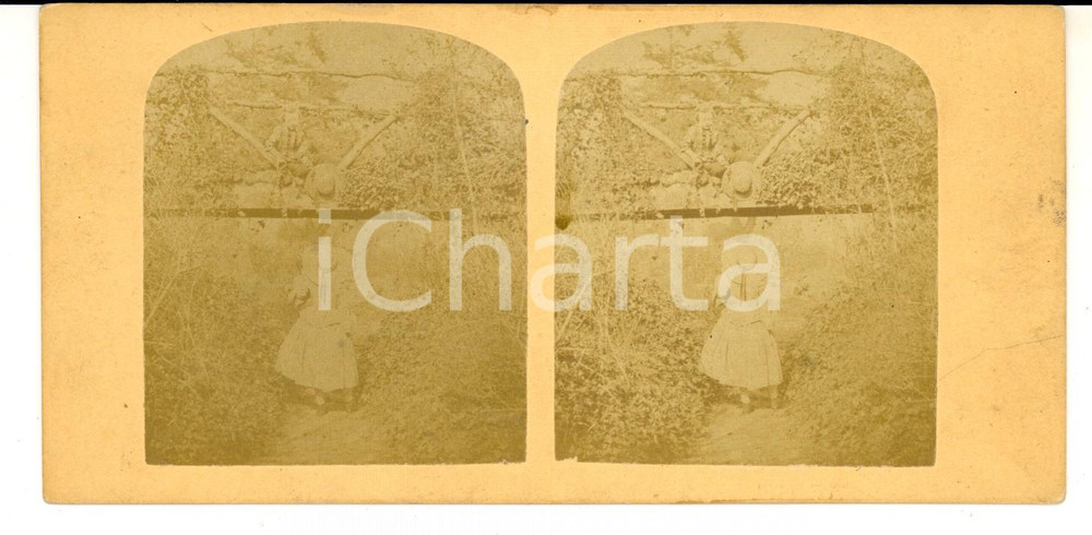 Fotografia d epoca originale 1890 ca FRANCE Bambini giocano con cappello di paglia Stereoscopica BOIVIN 1