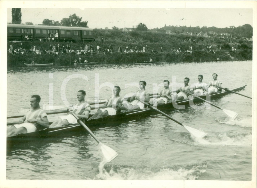 Fotografia d epoca originale 1940 ca LAGNYSURMARNE Gara di canottaggio alla SociÃ©tÃ© Nautique Fotografia 1