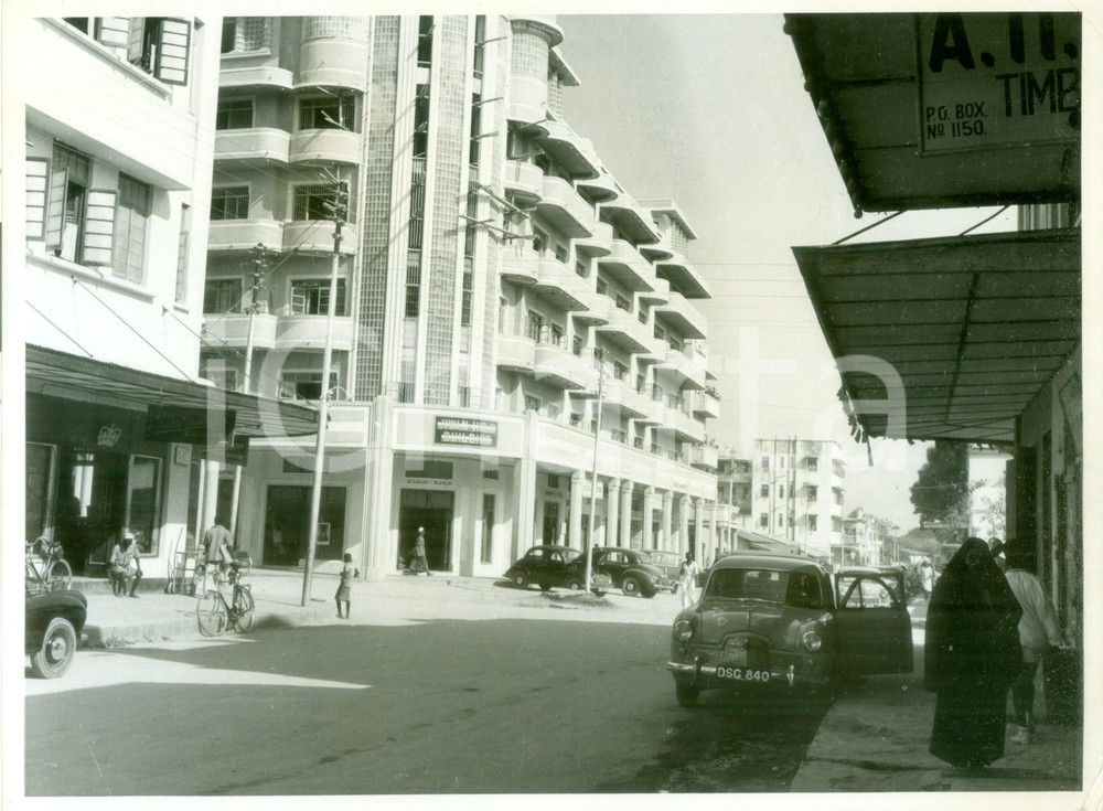 Fotografia d epoca originale 1961 DAR ES SALAAM Una via trafficata del centro della Repubblica di TANGANICA 1