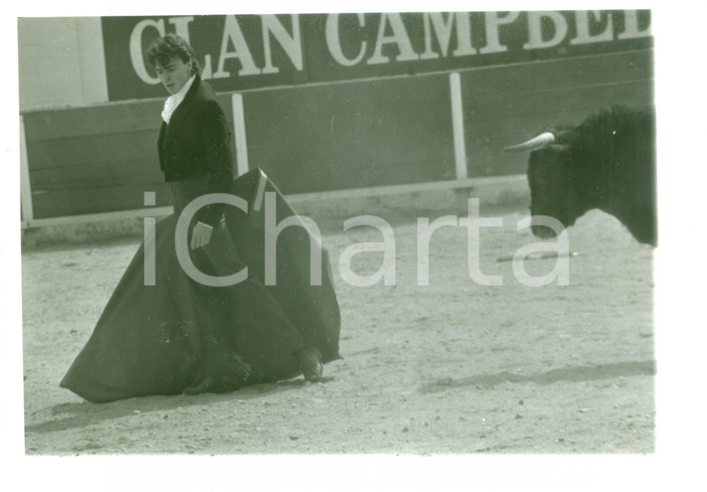 Fotografia d epoca originale 1970 ca ISTRES F Torero durante una corrida prima dell assalto del toro FOTO 1
