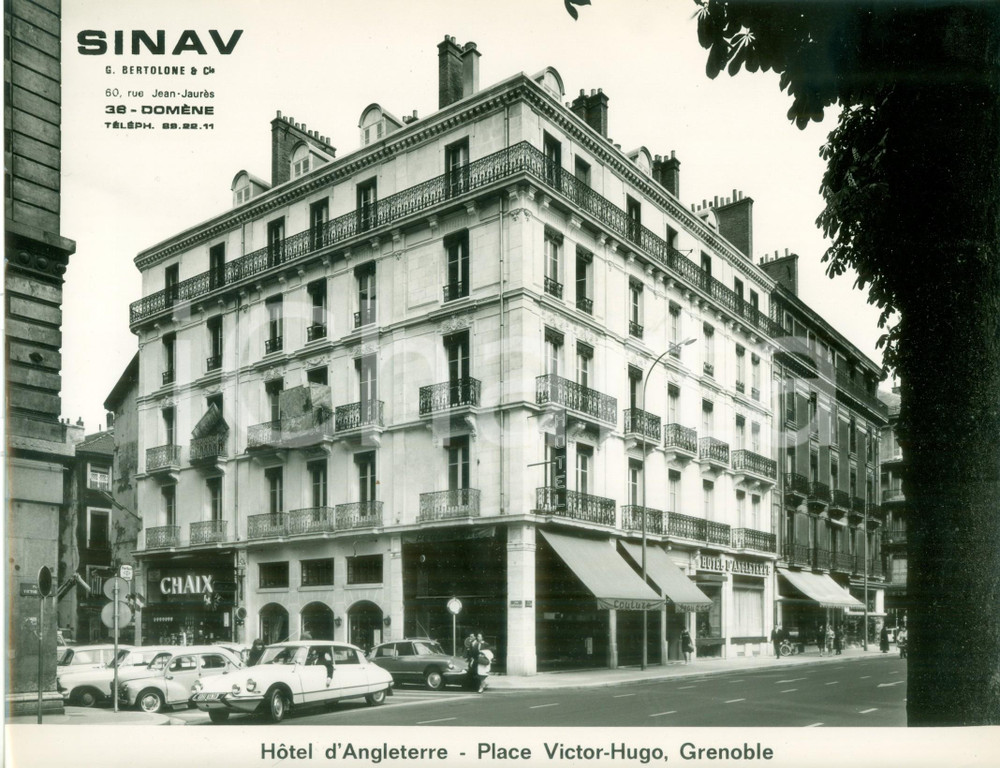 Fotografia d epoca originale 1975 ca GRENOBLE F Hotel d ANGLETERRE Place Victor HUGO Fotografia SINAV 1