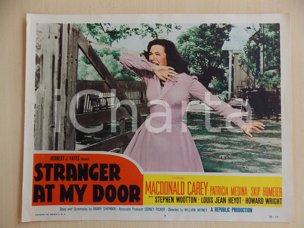 Oggetto da collezione cartaceo 1956 STRANGER AT MY DOOR Patricia MEDINA terrorizzata Manifestino LOBBY CARD 1