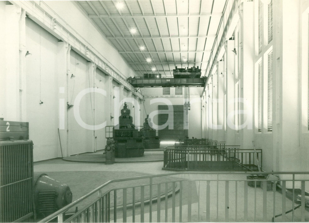 Fotografia d epoca originale 1975 ca DOUALA CAMERUN Interno della Centrale Idroelettrica Fotografia 1