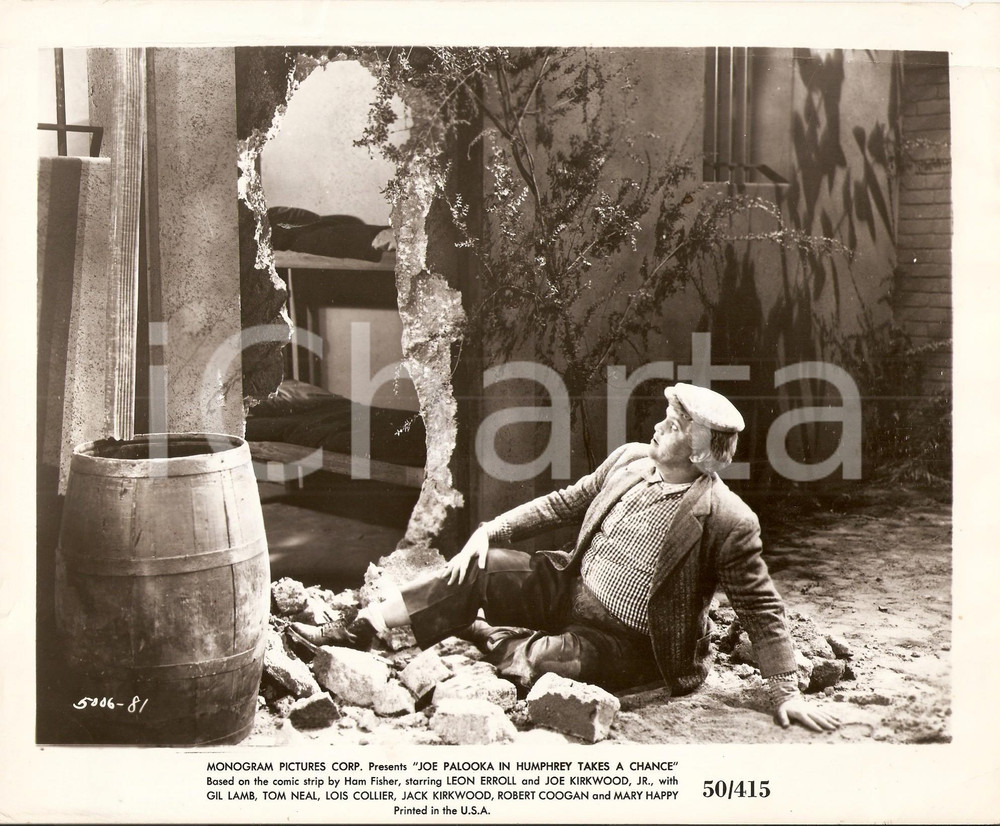 Fotografia d epoca originale 1950 JOE PALOOKA Robert COOGAN distrugge parete del carcere Foto di scena 1