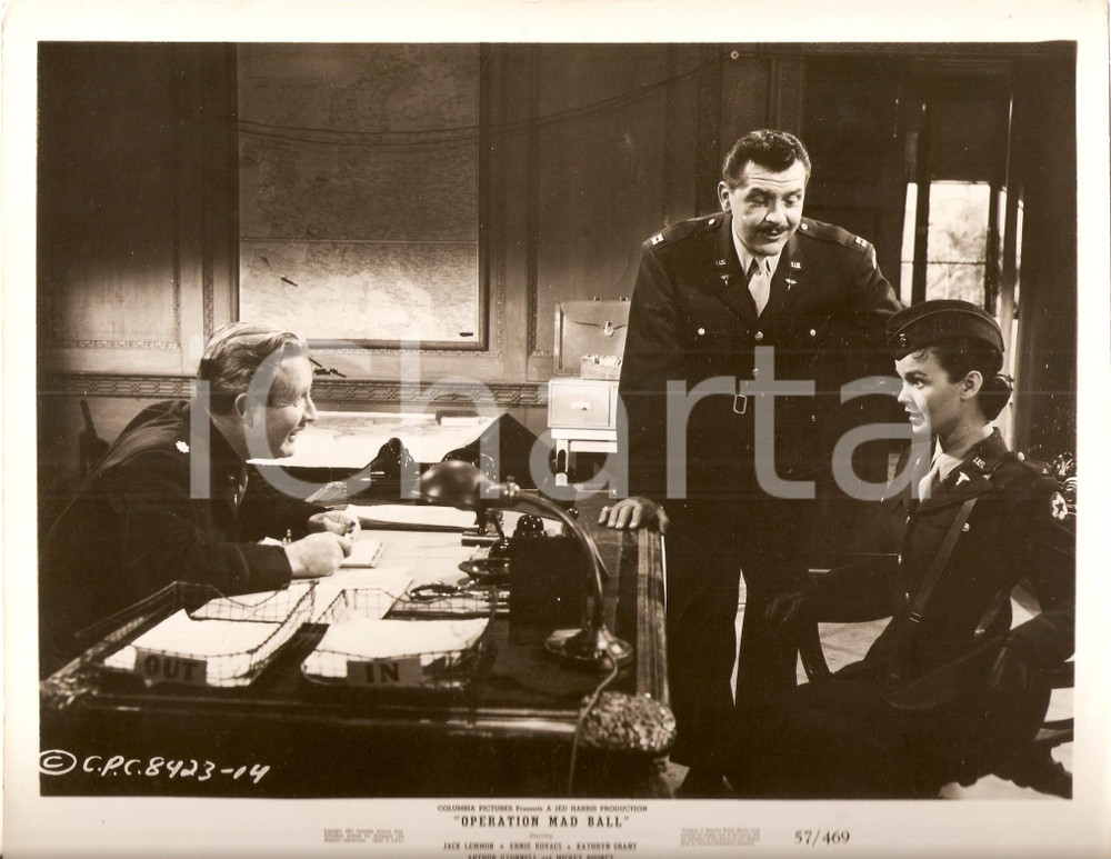 Fotografia d epoca originale 1957 OPERATION MAD BALL Ernie KOVACS Arthur O CONNELL Kathryn GRANT Foto scena 1