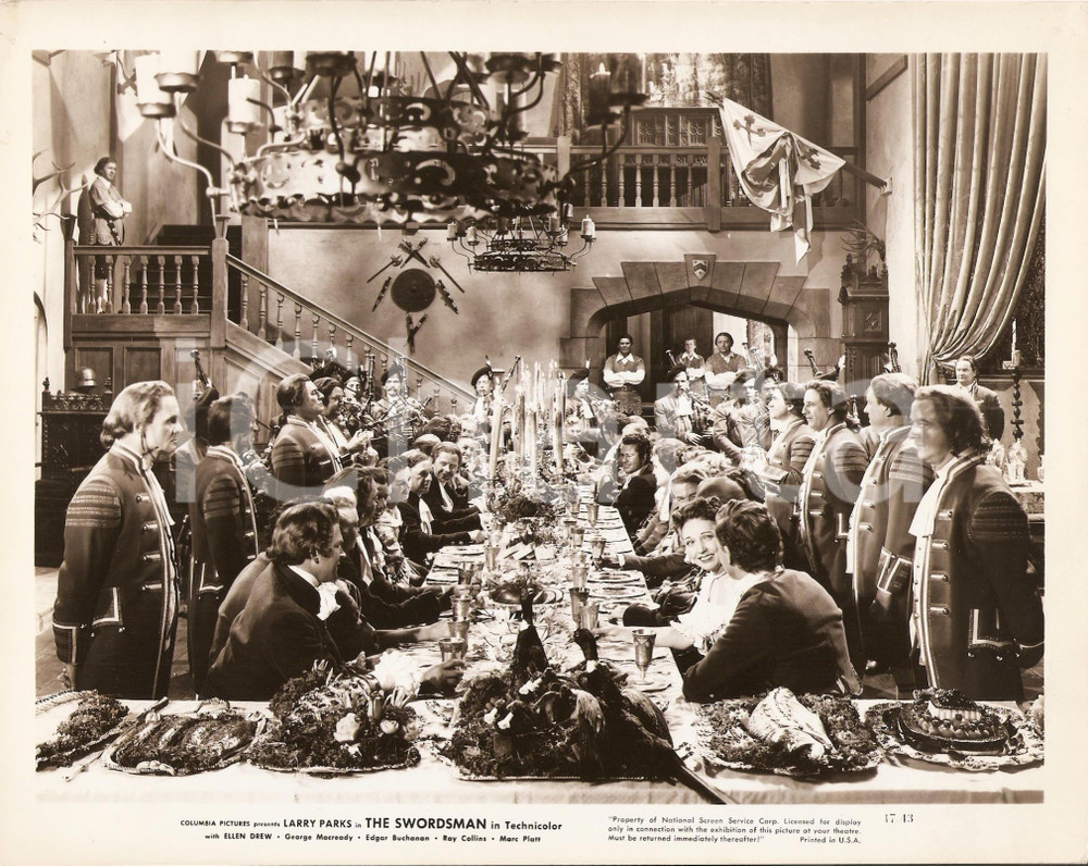 Materiale cinematografico d’epoca 1948 THE SWORDSMAN Cornamuse allietano pranzo di nozze Foto di scena 1