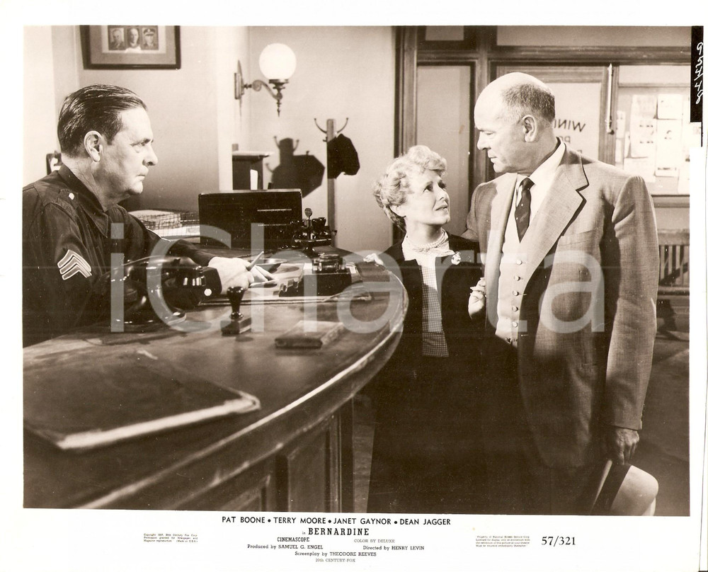 Fotografia d epoca originale 1957 BERNARDINE Janet GAYNOR Dean JAGGER al commissariato Foto di scena 1