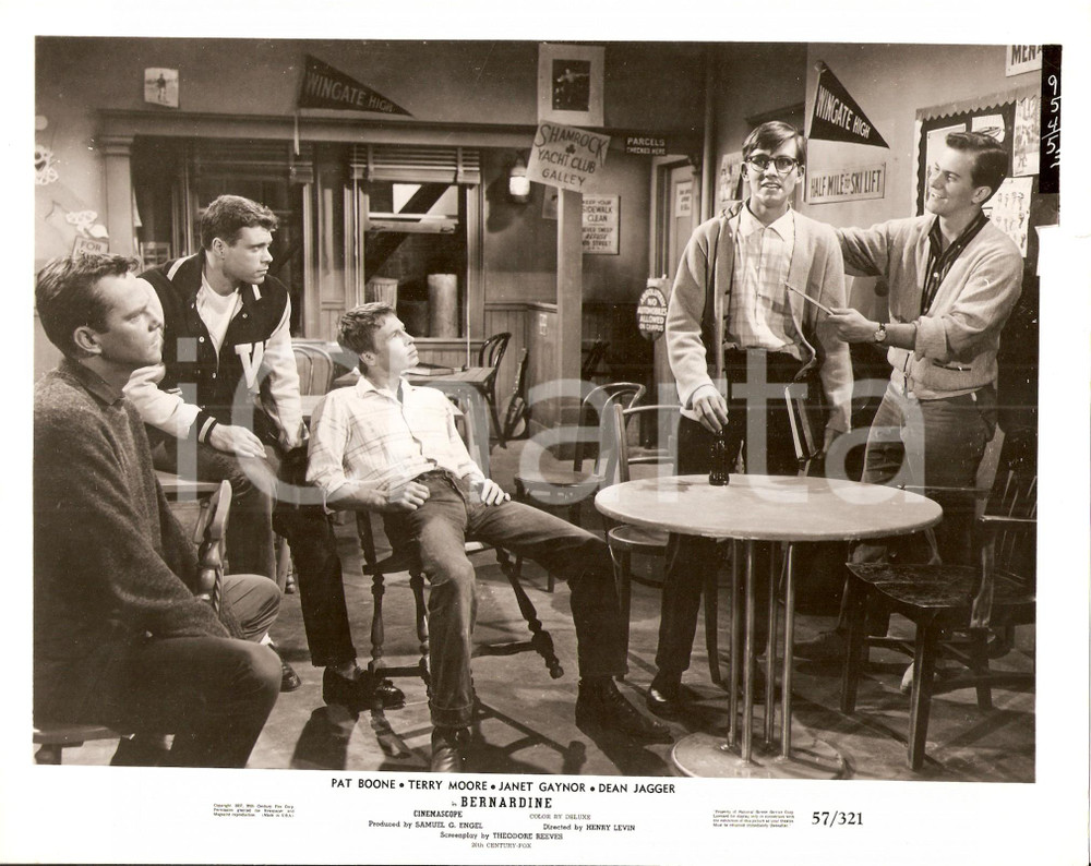 Fotografia d epoca originale 1957 BERNARDINE Pat BOONE Dick SARGENT bevono COCA COLA al bar Foto di scena 1