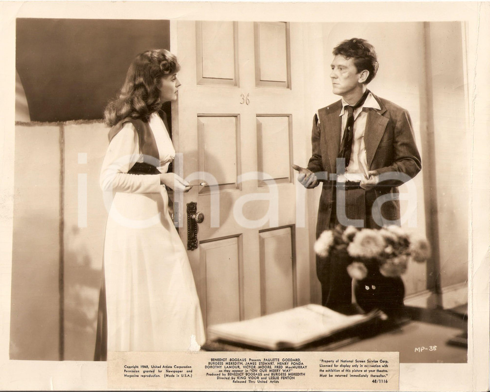 Fotografia d epoca originale 1948 ON OUR MERRY WAY Paulette GODDARD smokes with cigarette holder DANNEGGIATA 1