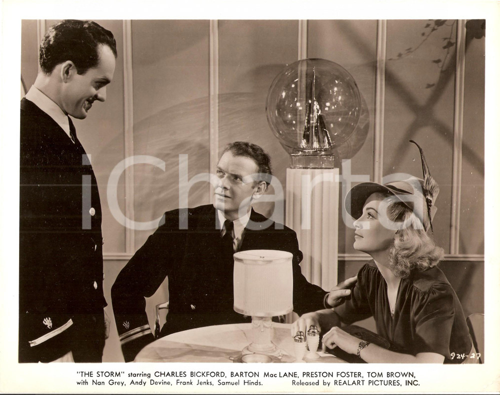 Fotografia d epoca originale 1938 THE STORM Charles BICKFORD at restaurant with a lady Foto di scena 1