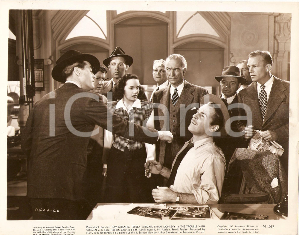 Fotografia d epoca originale 1947 TROUBLE WITH WOMEN Ray MILLAND tira un pugno a Brian DONLEVY Foto di scena 1
