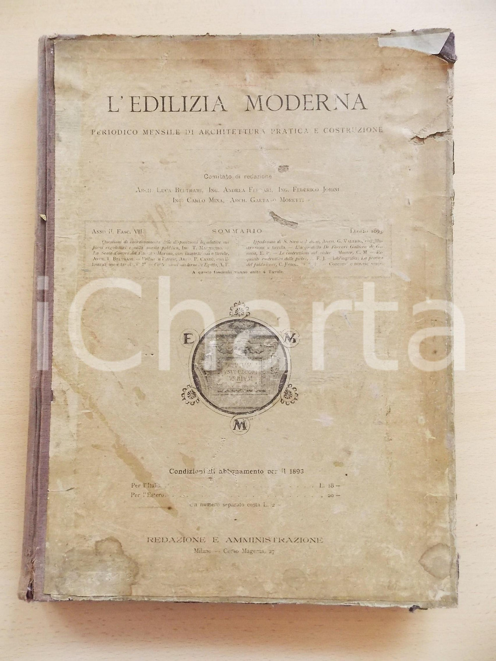 Aprile-Dicembre 1892 L' EDILIZIA MODERNA Volume rilegato ILLUSTRATO Ed. DEMARCHI Volume rilegato, con numerose illustrazioni e tavole fuori testo a piena pagina.EDITORE: Arturo Demarchi - MilanoFORMATO: 27x37 cm  CONDIZIONI: FAIR (buone condizioni interne, con alcuni tagli riparati; restauro ai piatti, ma alcuni danni e segni di restauro visibili al cartonato dei piatti)    originale e autentica 1