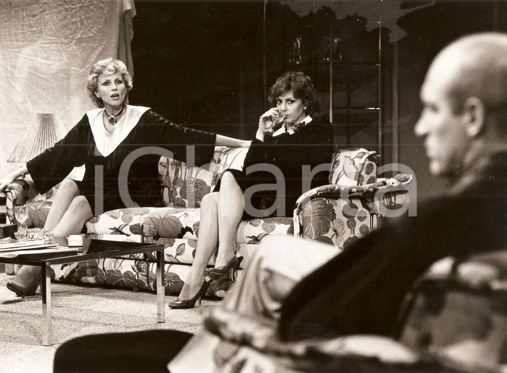 Fotografia d epoca originale 1983 TEATRO  SCHIJN BEDRIEGT Pleuni TOUW Marijke VEUGELERS Hugo METSERS Foto 1