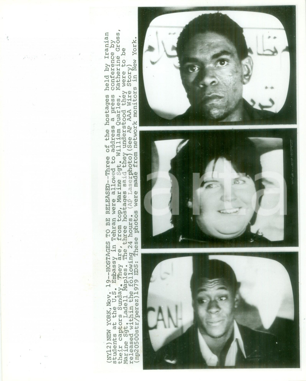 Fotografia d epoca originale 1979 TEHRAN IRAN Ostaggi Kathy GROSS Ladell MAPLES prima del rilascio Foto 1