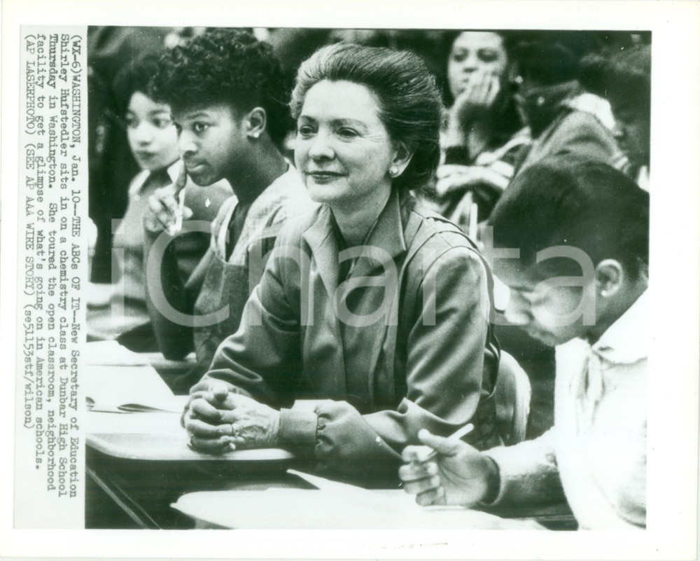 Fotografia d epoca originale 1979 WASHINGTON USA Shirley HUFSTEDLER primo Segretario all Educazione Foto 1
