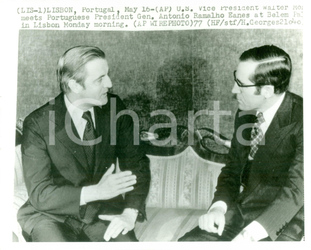 Fotografia d epoca originale 1980 LISBONA Vicepresidente Walter MONDALE Antonio RAMALHO EANES Fotografia 1
