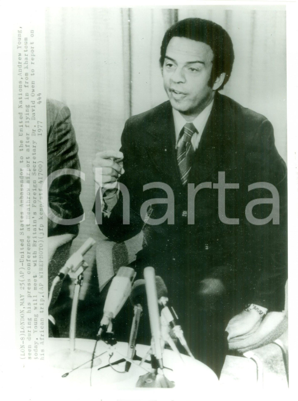 Fotografia d epoca originale 1977 LONDON Ambasciatore USA Andrew YOUNG di ritorno da KHARTUM Fotografia 1