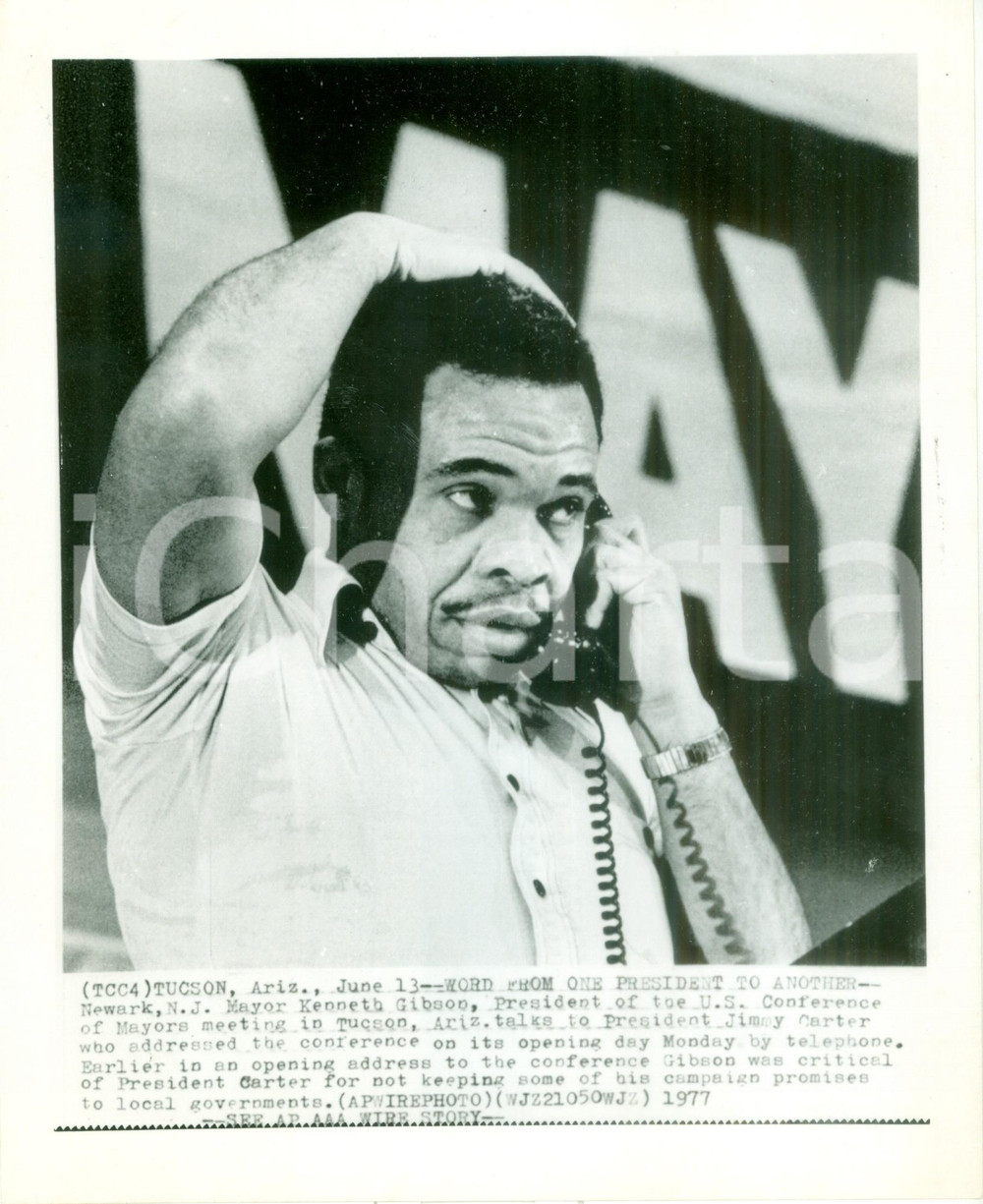 Fotografia d epoca originale 1977 TUCSON USA Sindaco Kenneth GIBSON al telefono con Jimmy CARTER Fotografia 1