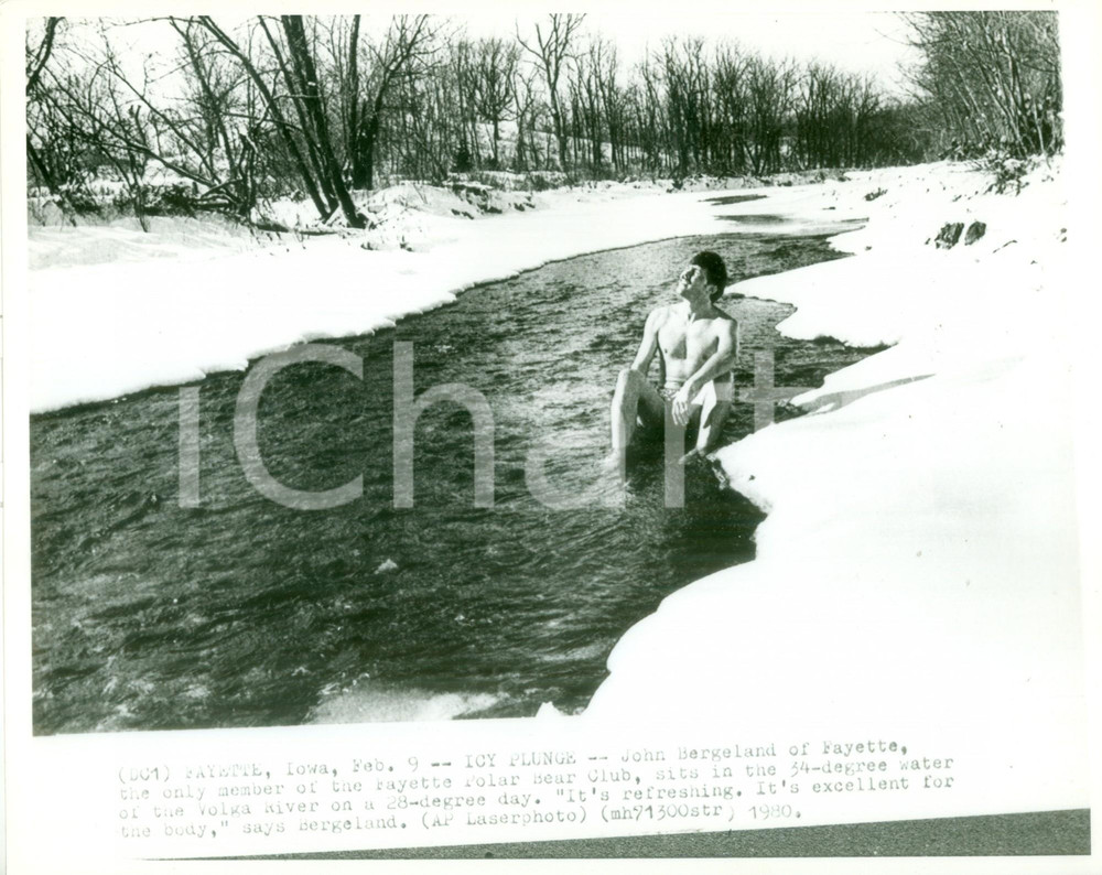 Fotografia d epoca originale 1980 FAYETTE USA John BERGELAND Polar Bear Club nel fiume VOLGA d inverno Foto 1