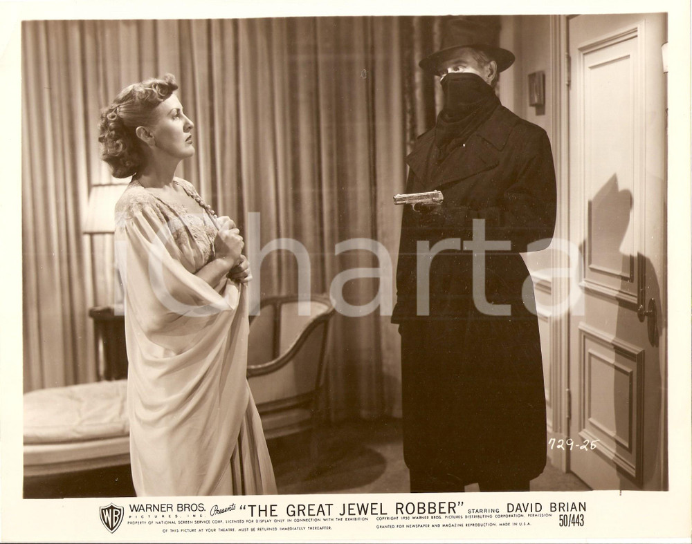 Fotografia d epoca originale 1950 GREAT JEWEL ROBBER Bandito mascherato minaccia donna Peter GODFREY Foto 1