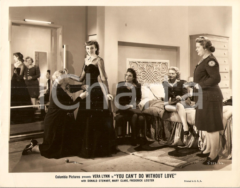 Fotografia d epoca originale 1944 ONE EXCITING NIGHT Vera LYNN Volontarie UNITED NATIONS WELFARE SERVICE Foto 1