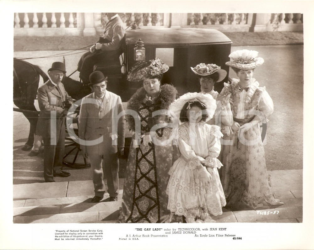 Fotografia d epoca originale 1949 TROTTIE TRUE Joan YOUNG e Daphne ANDERSON scendono da carrozza Foto 1