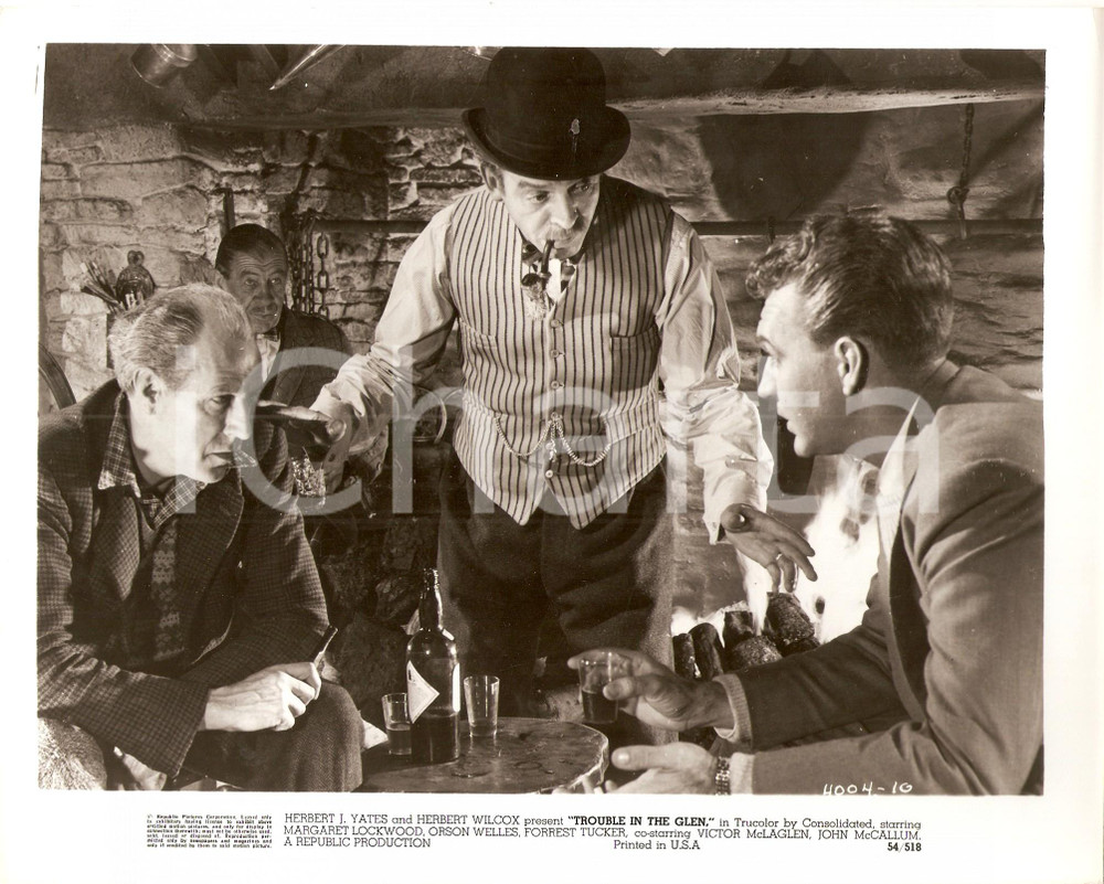 Fotografia d epoca originale 1954 TROUBLE IN THE GLEN John McCALLUM Bisca clandestina Herbert WILCOX Foto 1