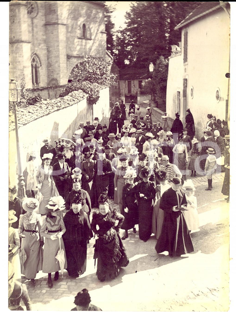 Fotografia d epoca originale 1910 ca FRANCIA Donne in processione con il parroco Fotografia VINTAGE 13x17 1