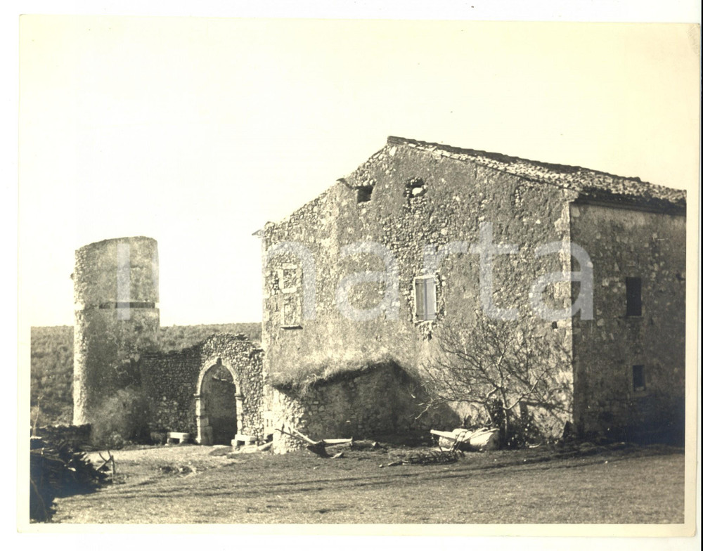 Fotografia d epoca originale 1960 ca FRANCE PROVENCE Antico casolare in pietra con arco Foto 26x19 cm 1