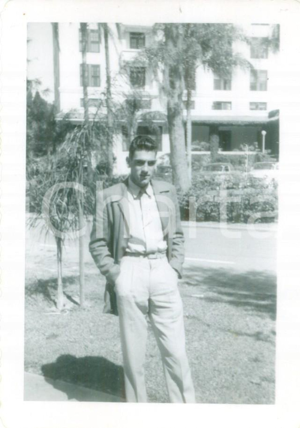 Fotografia d epoca originale 1953 LACKLAND AIR FORCE BASE USA Cadetto militare francese in cittÃ  Foto 1