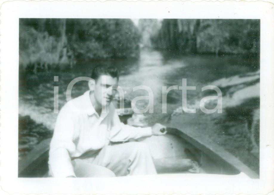 Fotografia d epoca originale 1953 LACKLAND AIR FORCE BASE USA Cadetto militare francese in motoscafo Foto 1