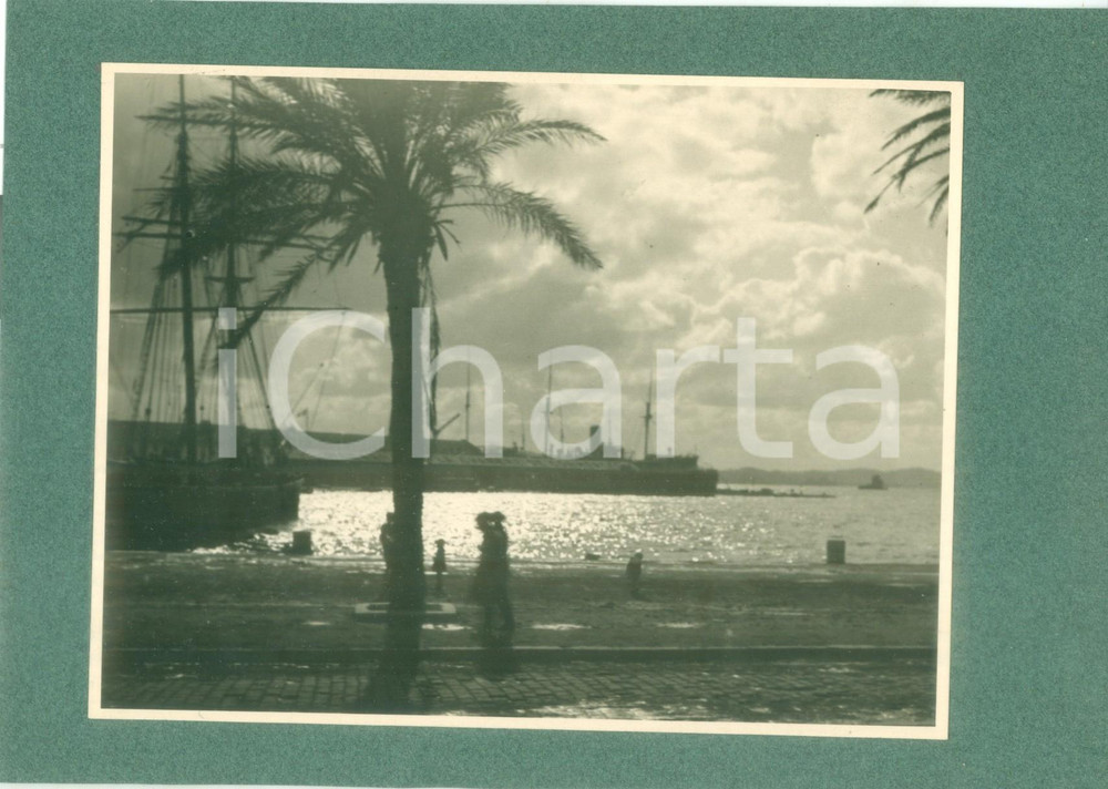 Fotografia d epoca originale 1920 ca TOULON F Navi al porto dopo il nubifragio Fotografia 1