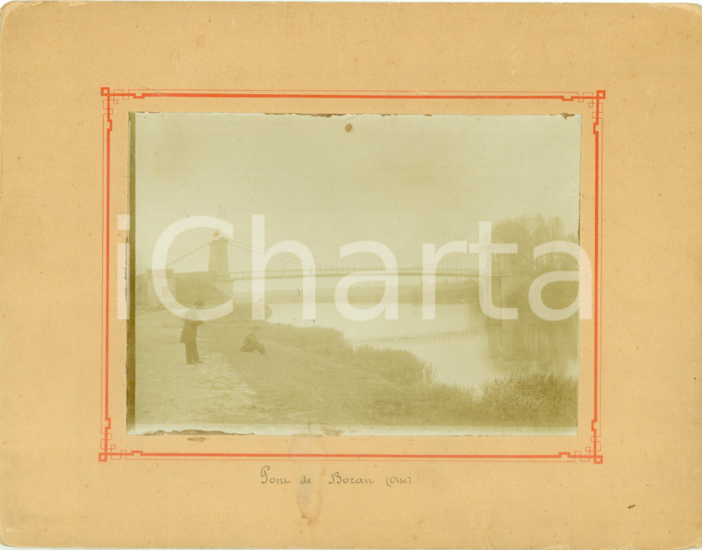 Fotografia d epoca originale 1899 BORANSUROISE F Gentiluomini al fiume vicino al ponte Fotografia 1