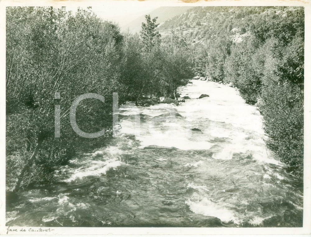 Fotografia d epoca originale 1960 ca CAUTERETS F Il fiume presso la Gare routiÃ¨re Fotografia 1