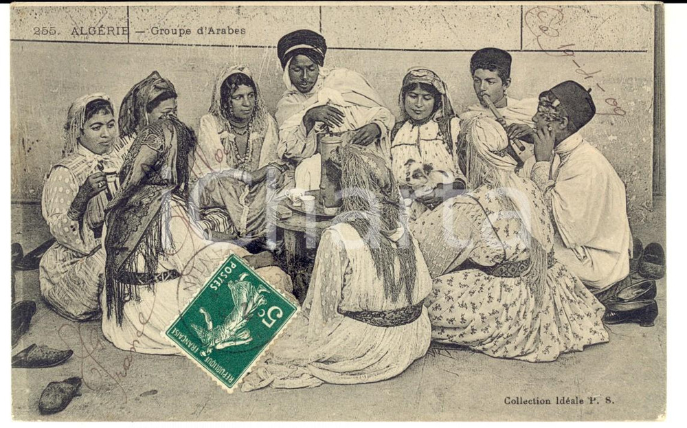 Cartolina originale da collezione 1909 COUTUMES ALGERIE Groupe d Arabes Carte postale VINTAGE FP VG 1